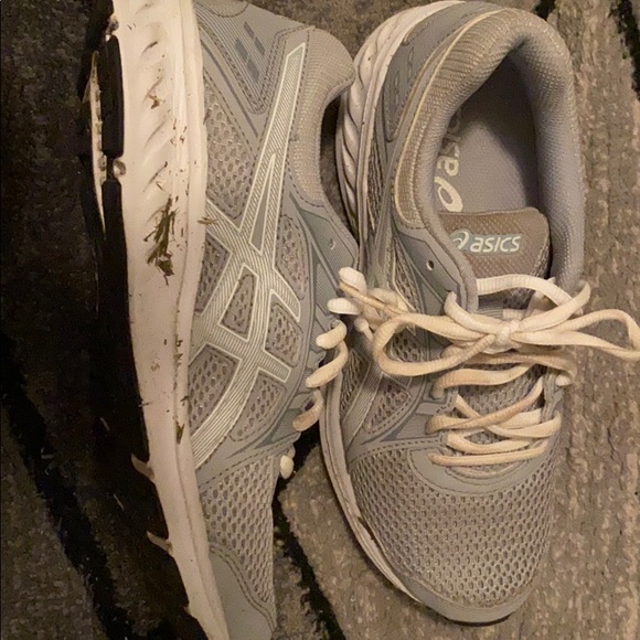 asics shoes - Picture 1 of 2